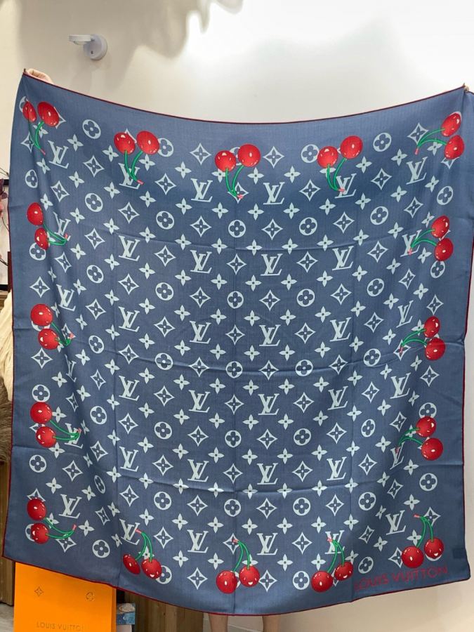1:1 Replica LV scarf LV X TM MONOGRAM — Premium Replica — photo 8