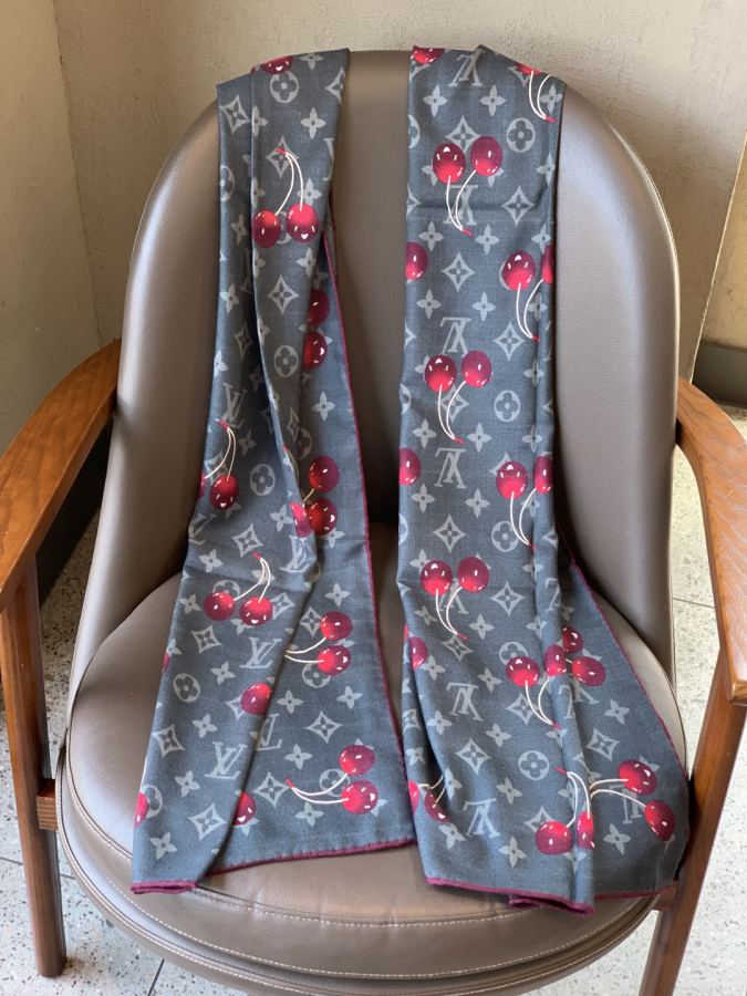 1:1 Replica LV scarf LV X TM MONOGRAM — AAA Quality Replica — photo 7