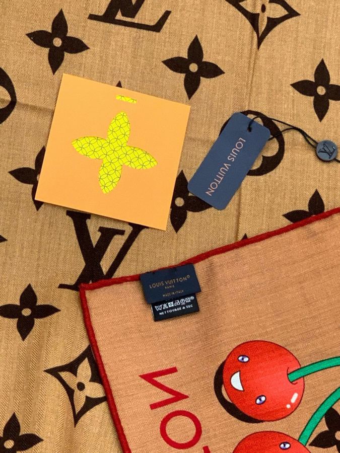 1:1 Replica LV scarf LV X TM MONOGRAM — Premium Replica — photo 6