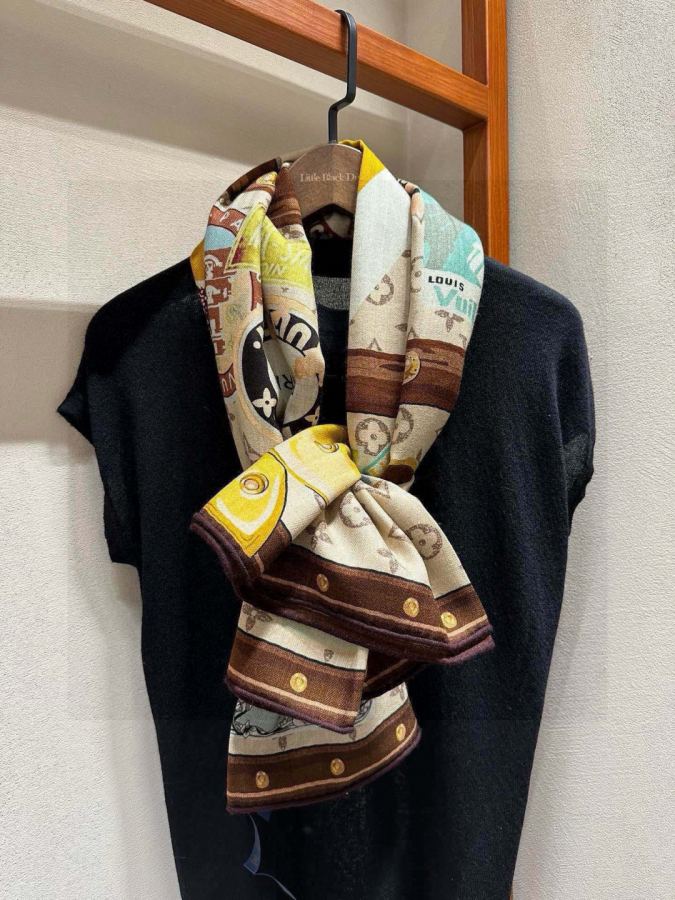 1:1 Replica LV scarf New arrival — AAA Quality Replica — photo 9