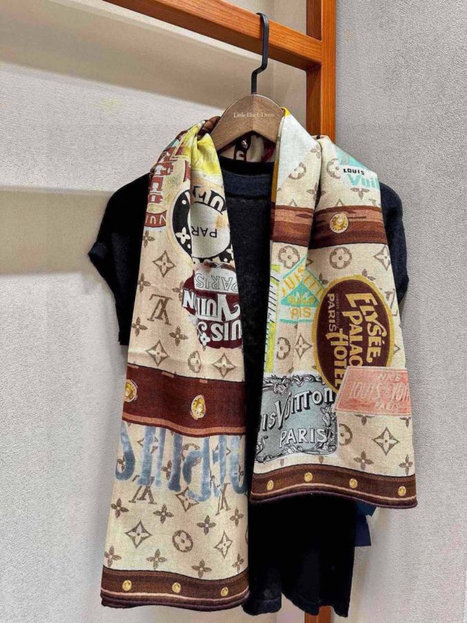 1:1 Replica LV scarf New arrival — AAA Quality Replica — photo 8