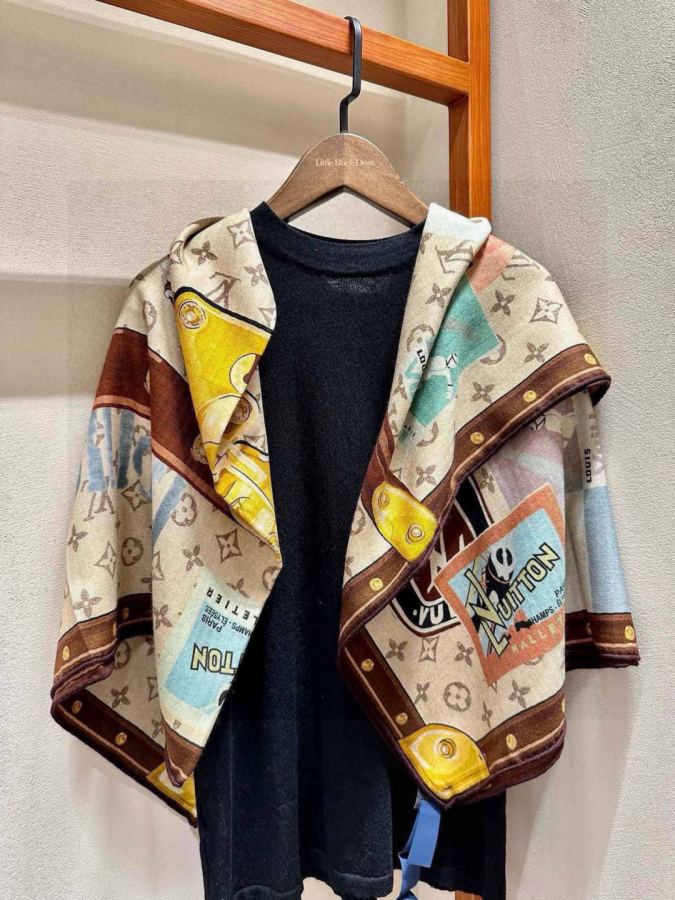 1:1 Replica LV scarf New arrival — AAA Quality Replica — photo 12
