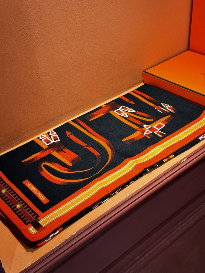 1:1 Replica Hermes Scarf Hermes140cm Series Hermes Émile Hermès Series H 140x140cm 70% 30% — 1:1 Replica For Sale — photo 6