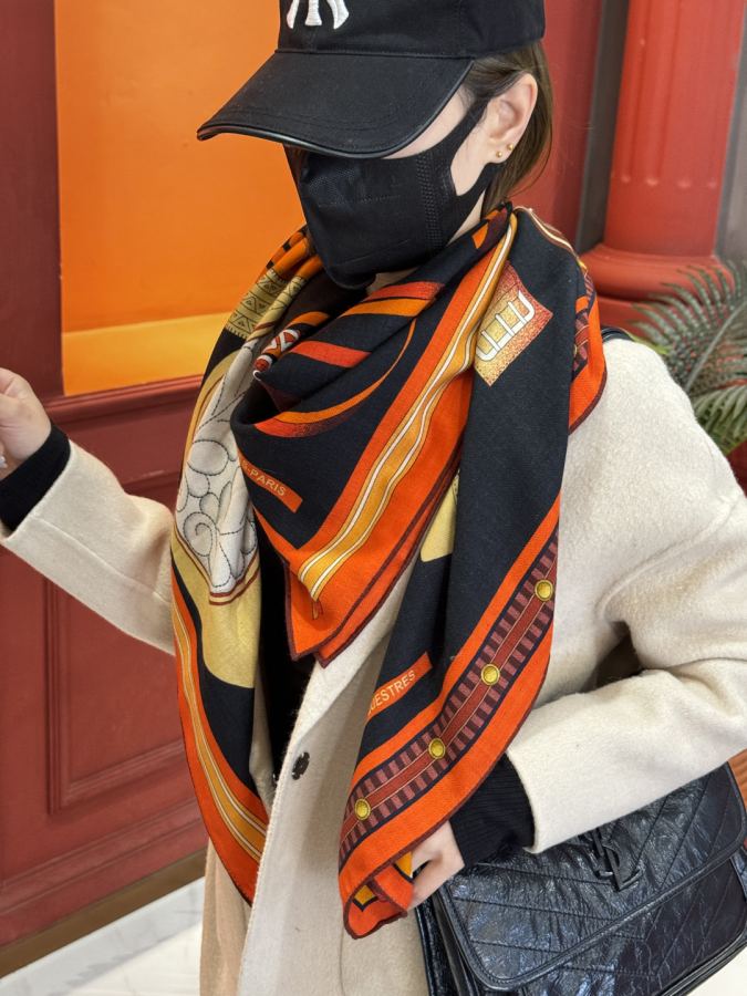 1:1 Replica Hermes Scarf Hermes140cm Series Hermes Émile Hermès Series H 140x140cm 70% 30% — 1:1 Replica For Sale — photo 3