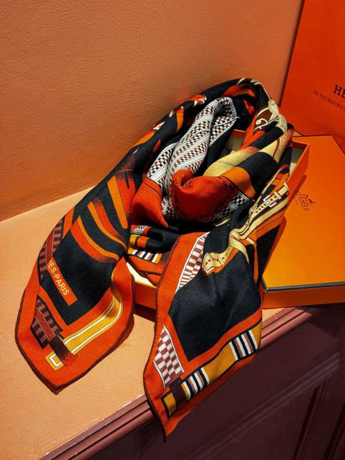1:1 Replica Hermes Scarf Hermes140cm Series Hermes Émile Hermès Series H 140x140cm 70% 30% — 1:1 Replica For Sale — photo 9