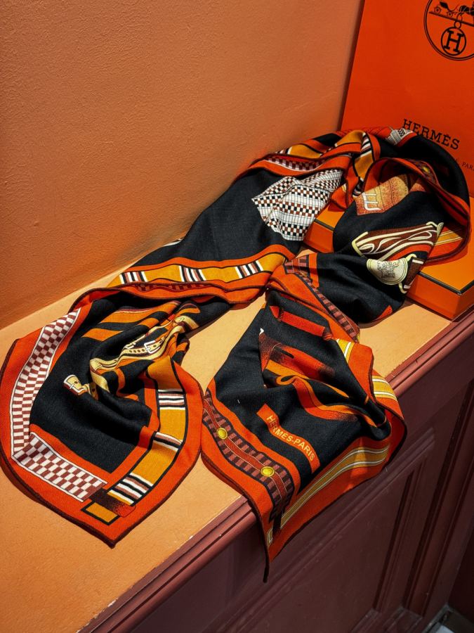 1:1 Replica Hermes Scarf Hermes140cm Series Hermes Émile Hermès Series H 140x140cm 70% 30% — 1:1 Replica For Sale — photo 8