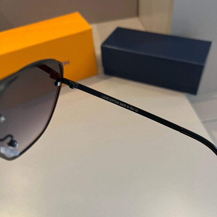 1:1 Replica LV glasses ¥ — AAA Quality Replica — photo 6