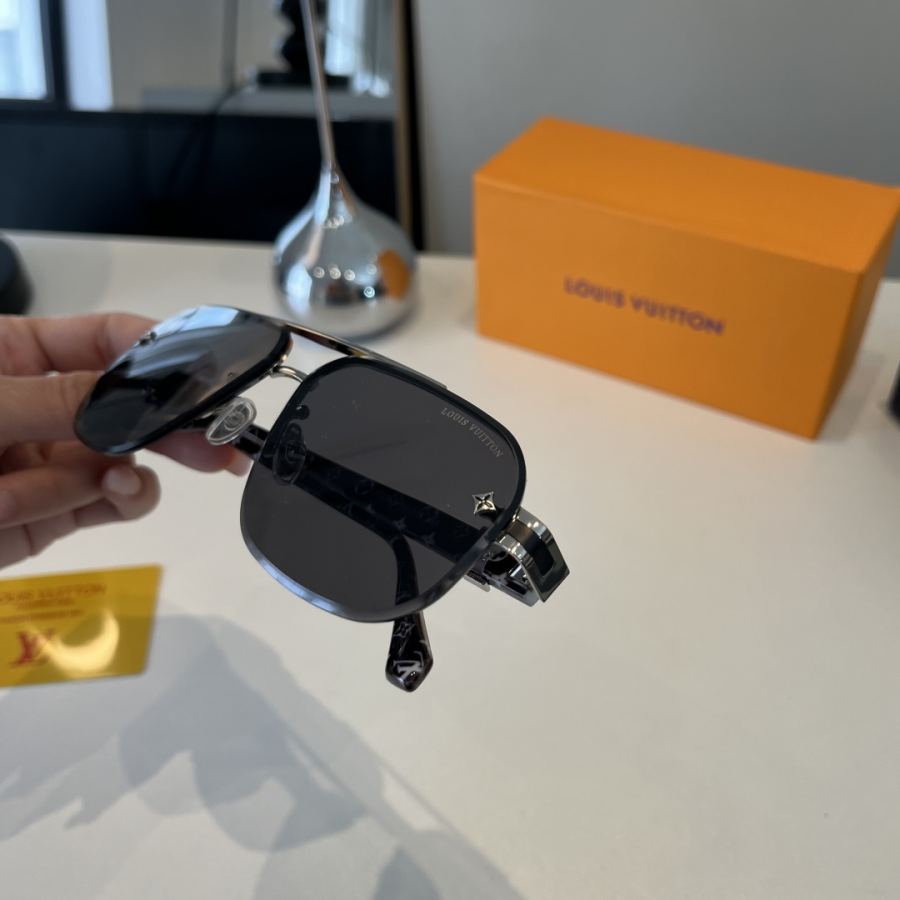 1:1 Replica LV glasses ¥ — AAA Quality Replica — photo 7