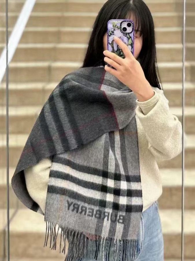 1:1 Replica burberry scarf Higher version 𝐁𝐔𝐑𝐁𝐄𝐑𝐑𝐘 contrasting plaid — AAA Quality Replica