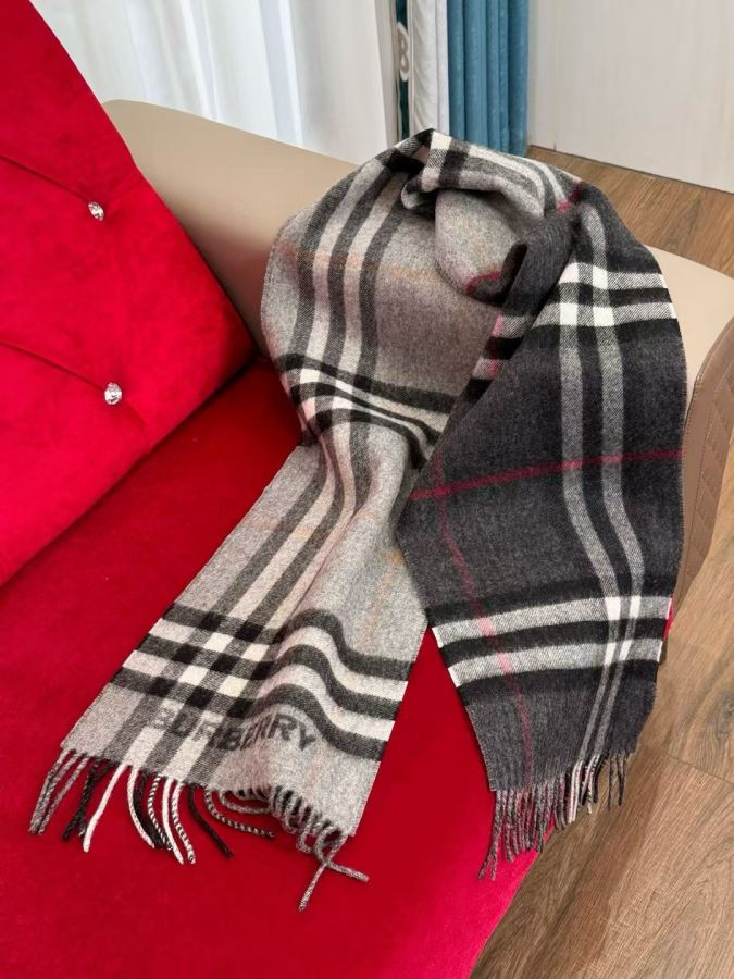 1:1 Replica burberry scarf Higher version 𝐁𝐔𝐑𝐁𝐄𝐑𝐑𝐘 contrasting plaid — AAA Quality Replica — photo 5