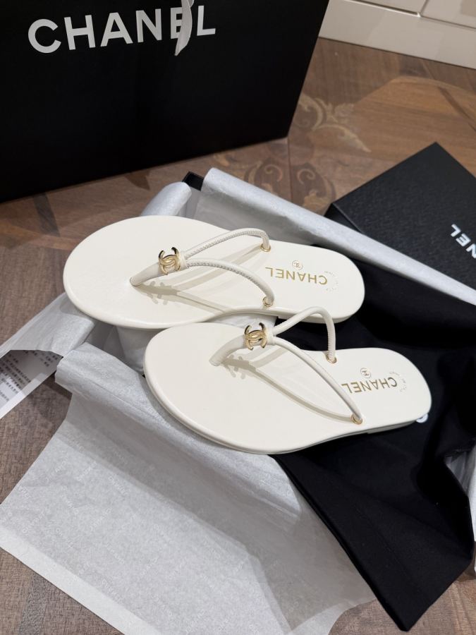 1:1 Replica Chanel Women White — Premium Replica — photo 5