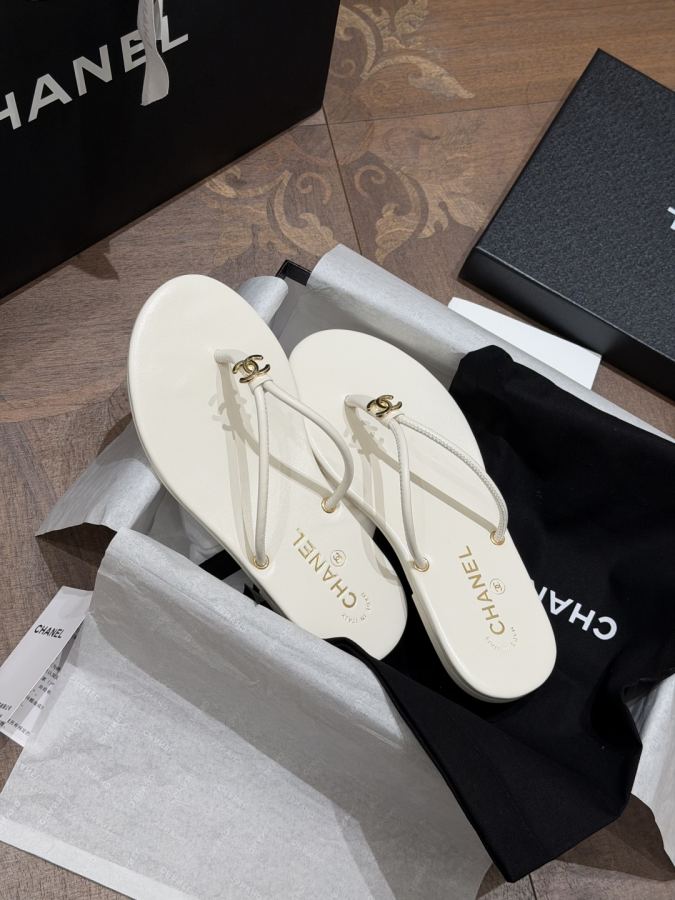 1:1 Replica Chanel Women White — Premium Replica — photo 3