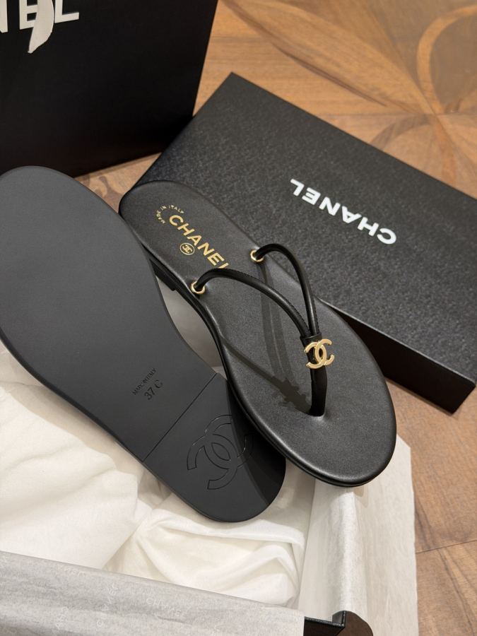 1:1 Replica Chanel Women Black — Premium Replica — photo 9