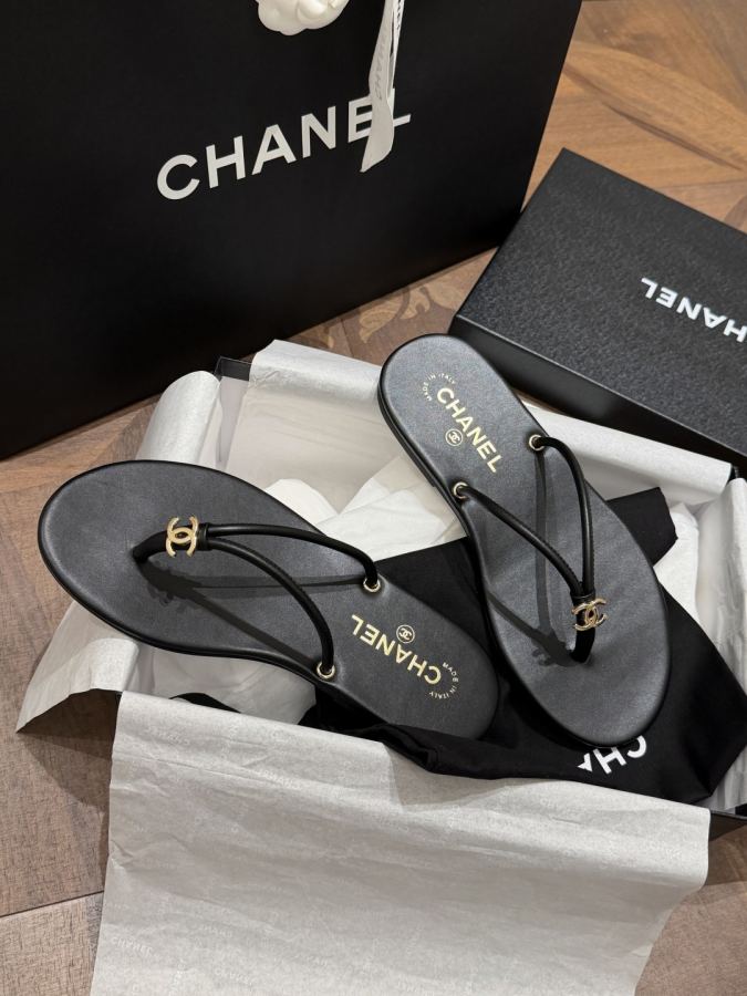 1:1 Replica Chanel Women Black — Premium Replica — photo 4