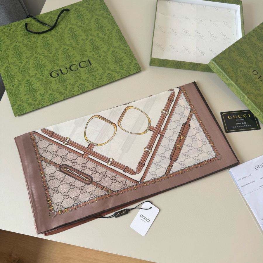 1:1 Replica gucci scarf Gucci — AAA Quality Replica — photo 4