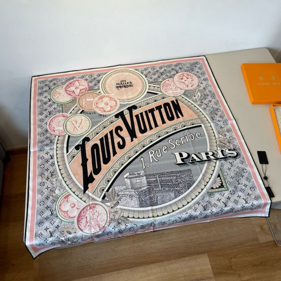 1:1 Replica LV scarf LV New silk square scarf — AAA Quality Replica — photo 3