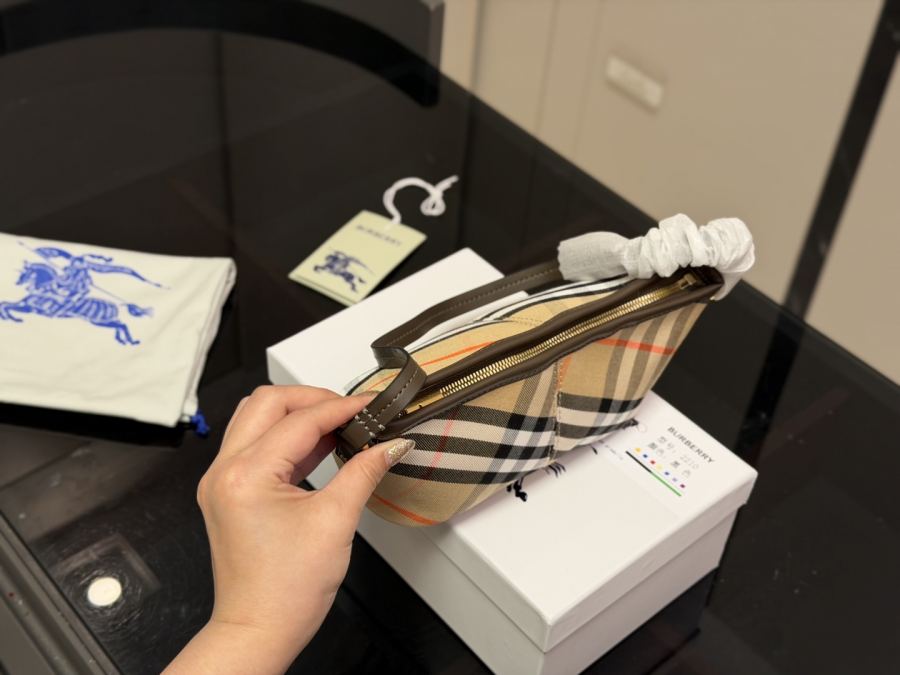 1:1 Replica Burberry bag size 20*9cm — Premium Replica — photo 4