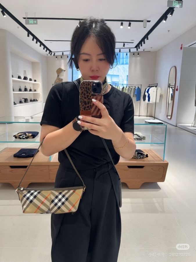 1:1 Replica Burberry bag burberry — AAA Quality Replica — photo 4