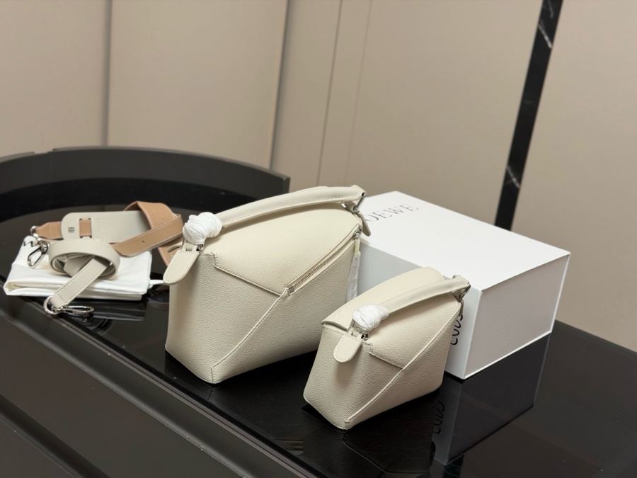 1:1 Replica LOEWE bag Size: 18*10cm (mini) — Premium Replica — photo 7