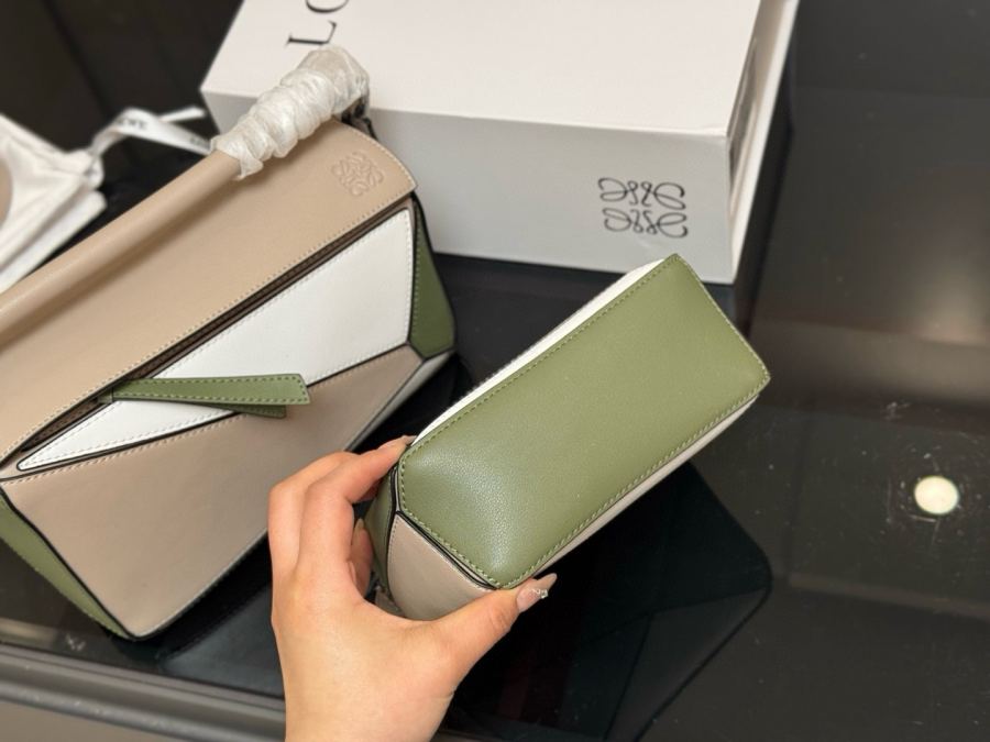 1:1 Replica LOEWE bag Size: 18*10cm (mini) — AAA Quality Replica — photo 8