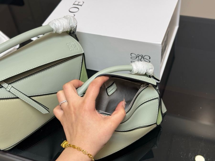 1:1 Replica LOEWE bag Size: 18*10cm (mini) — 1:1 Replica — photo 4