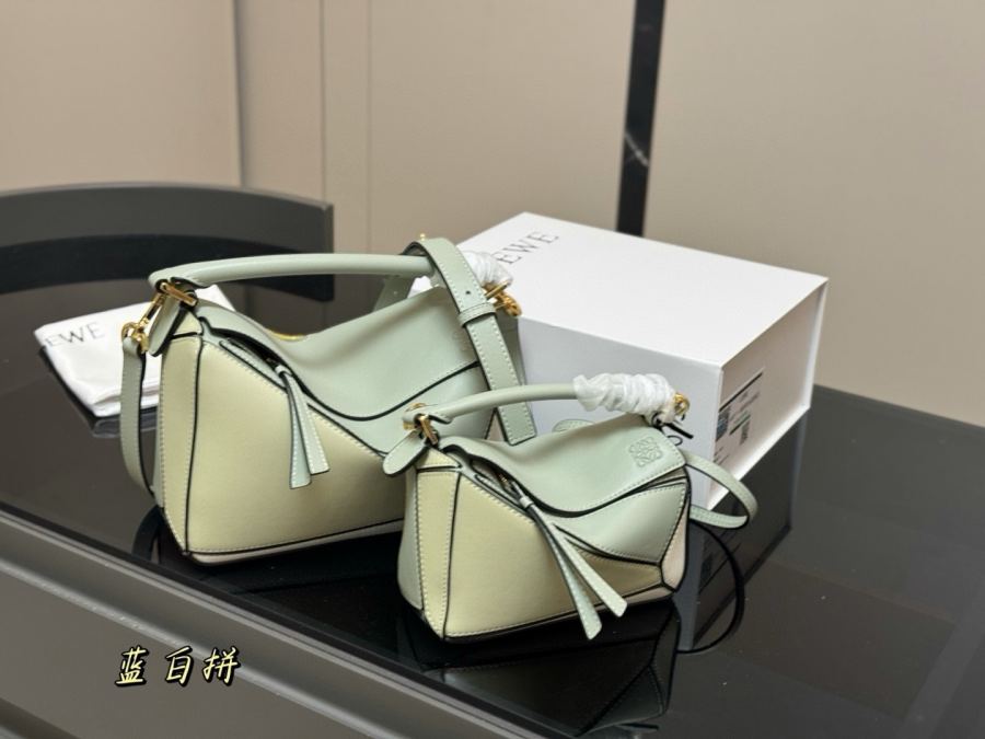 1:1 Replica LOEWE bag Size: 18*10cm (mini) — AAA Quality Replica — photo 5