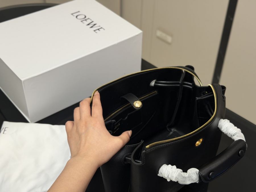 1:1 Replica LOEWE bag Loewe “Madrid” — Premium Replica — photo 4
