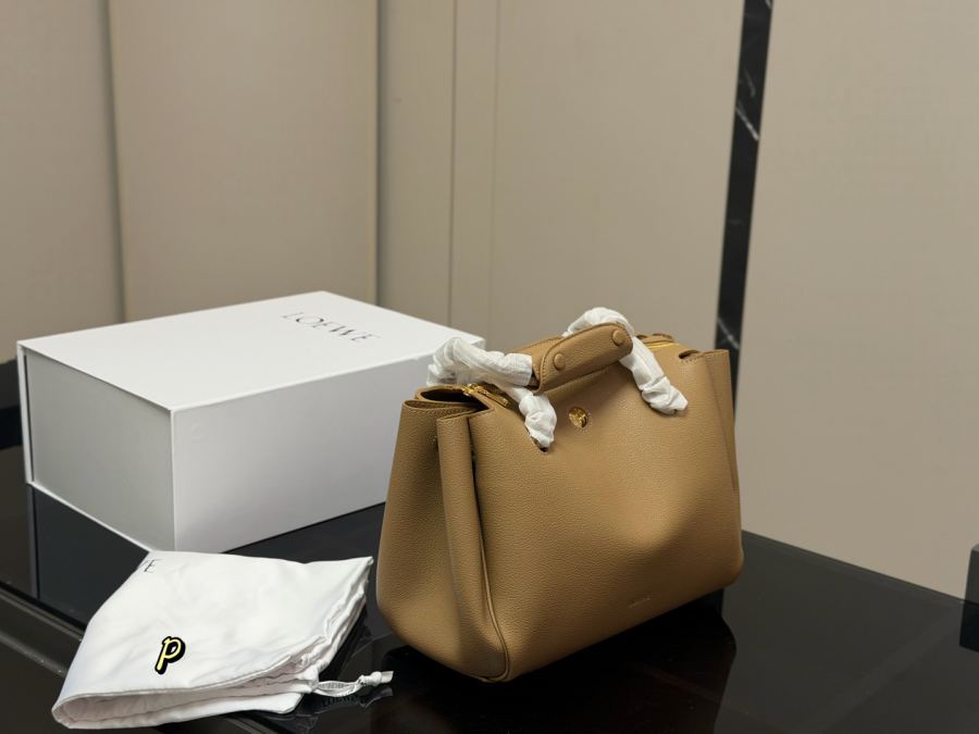 1:1 Replica LOEWE bag Loewe “Madrid” — 1:1 Replica — photo 2
