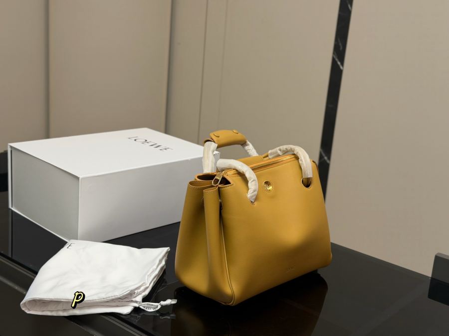 1:1 Replica LOEWE bag Loewe “Madrid” — 1:1 Replica — photo 3