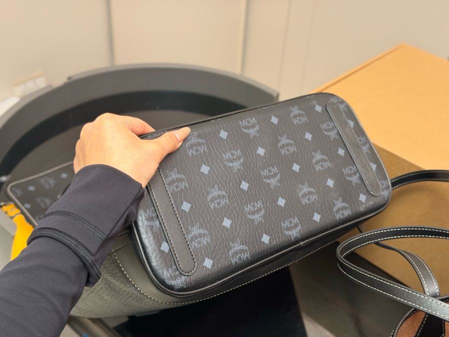 1:1 Replica MCM bag Comes with box (original order) — AAA Quality Replica — photo 9