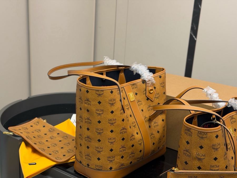 1:1 Replica MCM bag Comes with box (original order) — 1:1 Replica — photo 2