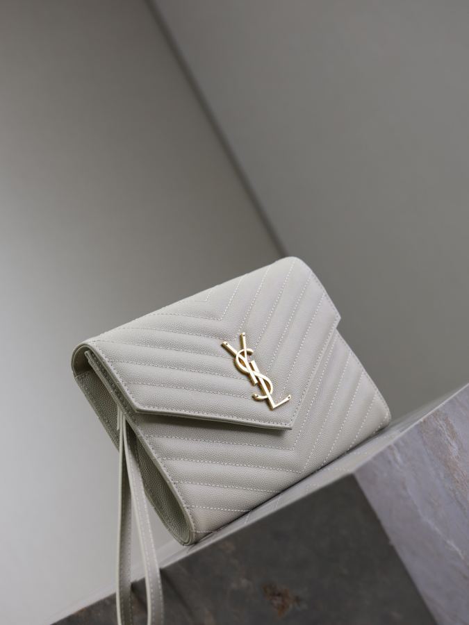 1:1 Replica YSL bag White V — 1:1 Replica — photo 4