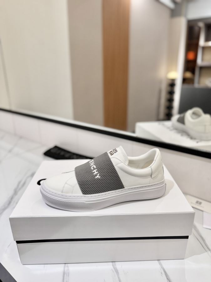 1:1 Replica Givenchy women's shoes GIVENCHY — AAA Quality Replica — photo 4