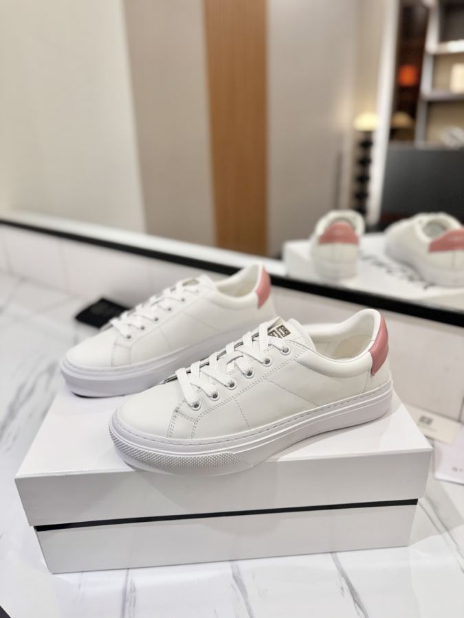 1:1 Replica Givenchy women's shoes GIVENCHY — AAA Quality Replica — photo 2