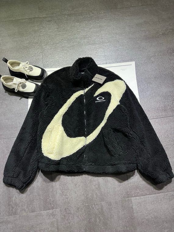 1:1 Replica BALENCIAGA Women Balenciag** SML — AAA Quality Replica — photo 6