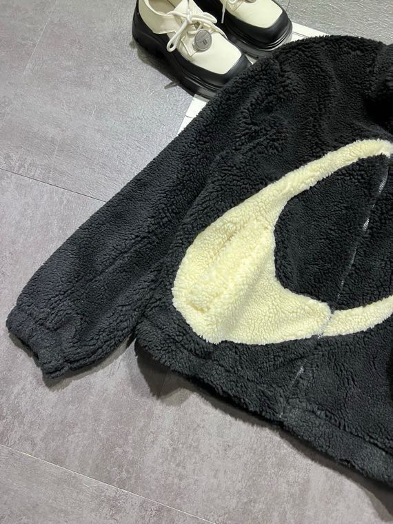 1:1 Replica BALENCIAGA Women Balenciag** SML — AAA Quality Replica — photo 3