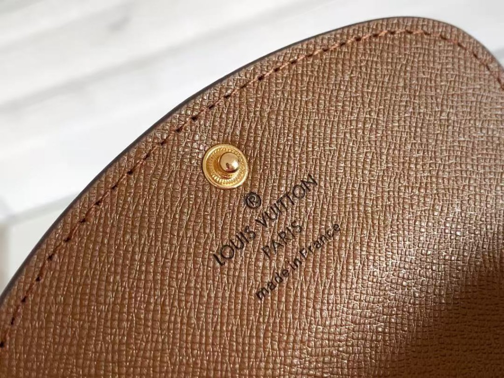 1:1 Replica Special Offer! Purchase any item, and get this LV Wallet (M41939) absolutely FREE! Compact and practical, — 1:1 Replica — photo 5
