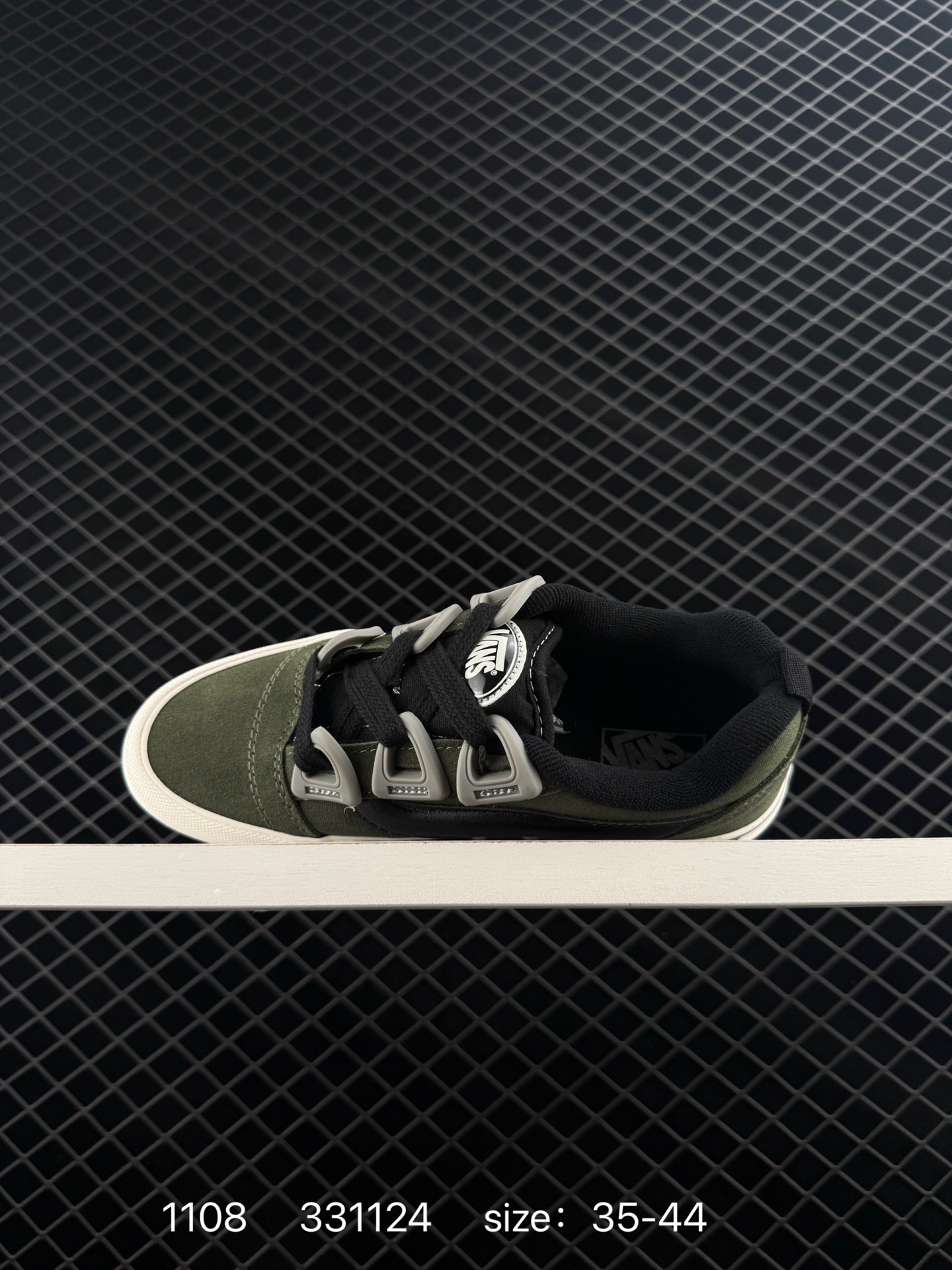 1:1 Replica Vans Knu Skool 331124 ¥ 120 — Premium Replica