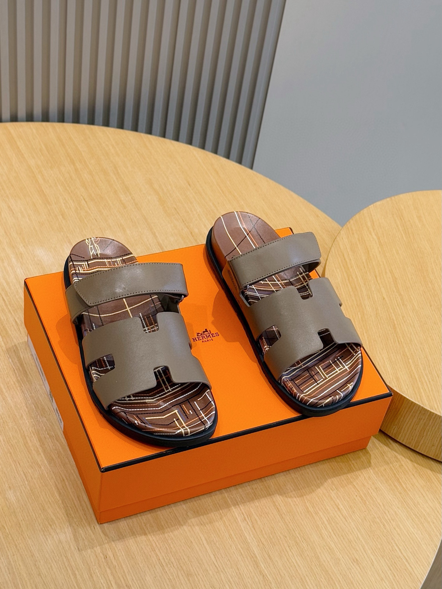 1:1 Replica Hermes shoe Herme* H Chypre — Premium Replica
