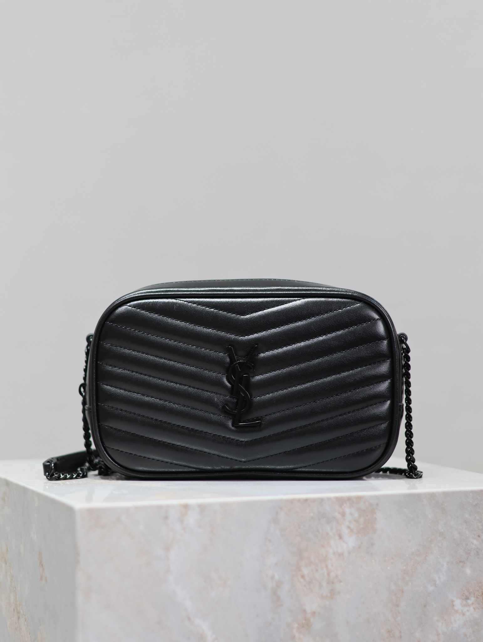 1:1 Replica YSL bag Black — Premium Replica