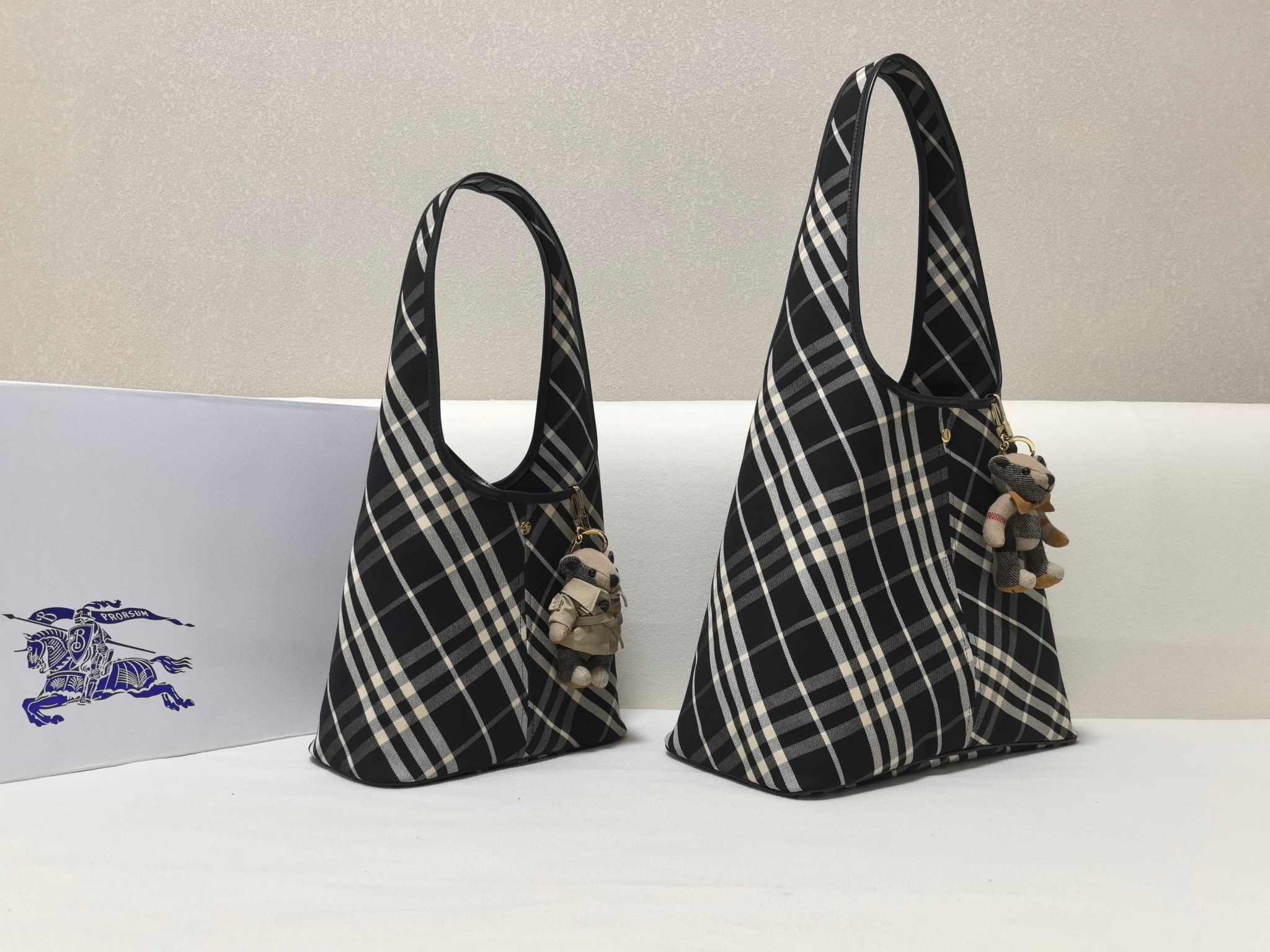 1:1 Replica Burberry bag Spot goods — AAA Quality Replica