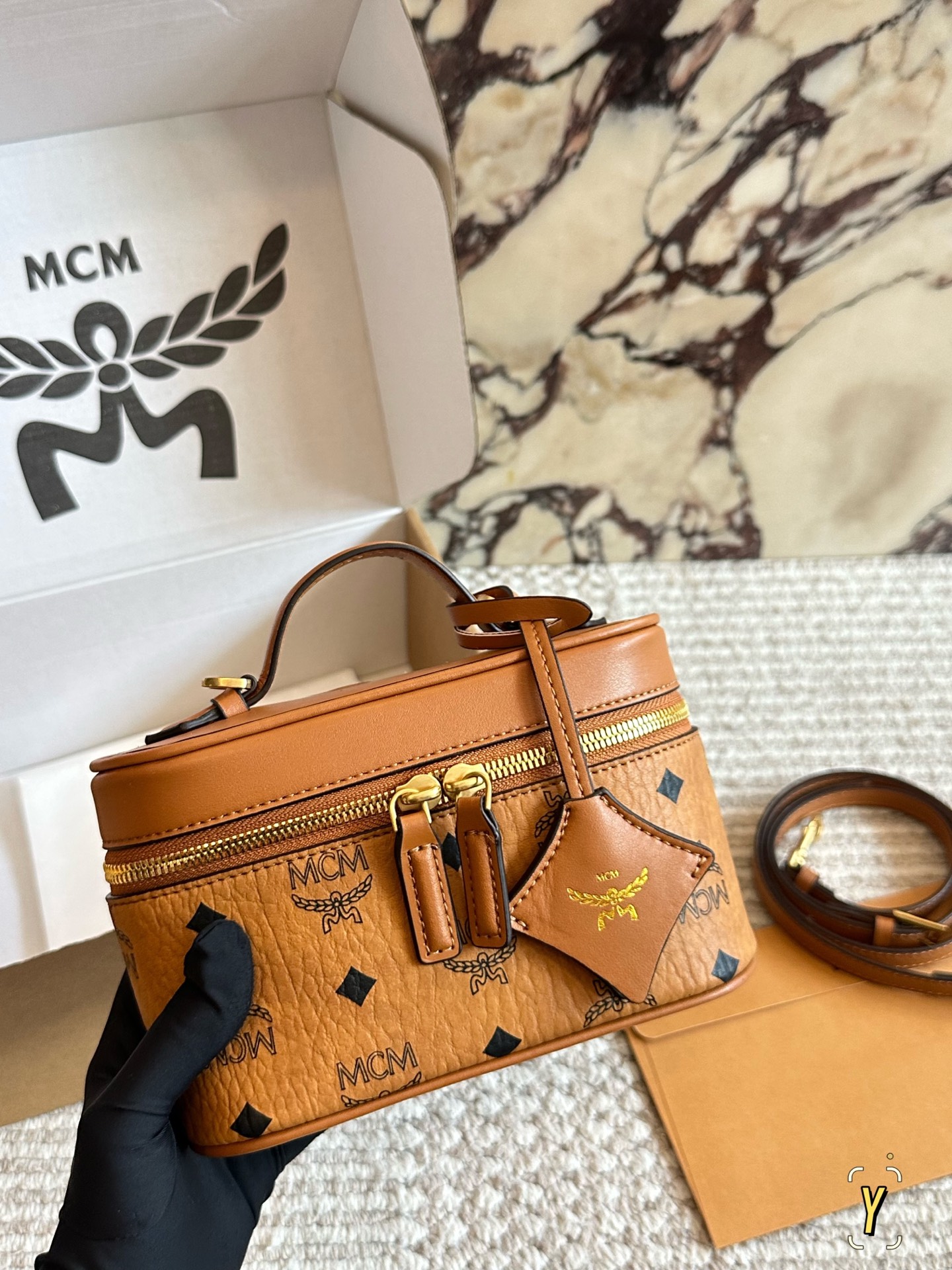 1:1 Replica MCM bag mcm M replica 19 12cm