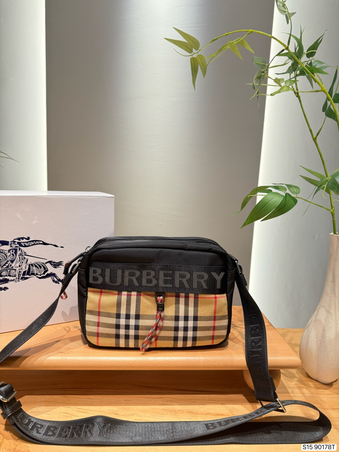 1:1 Replica Burberry bag BURBERRY ​​ — Premium Replica
