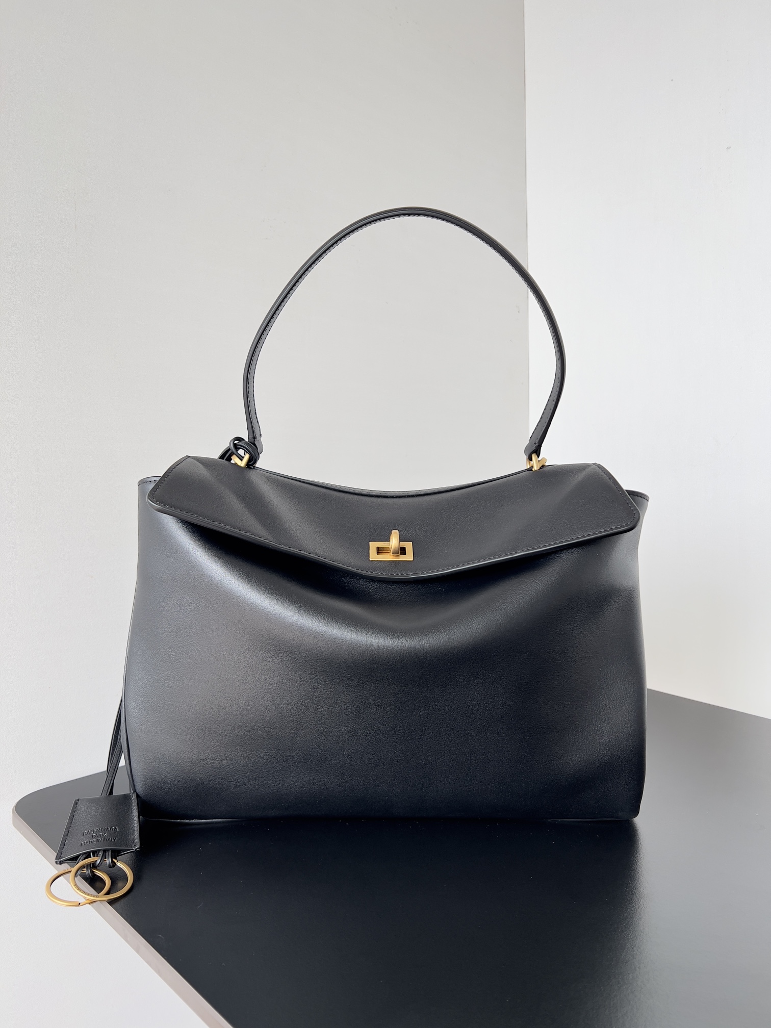 1:1 Replica Balenciaga bag 𝐁𝐚𝐥𝐞𝐧𝐜𝐢𝐚𝐠𝐚 𝐑𝐨𝐝𝐞𝐨 — AAA Quality Replica