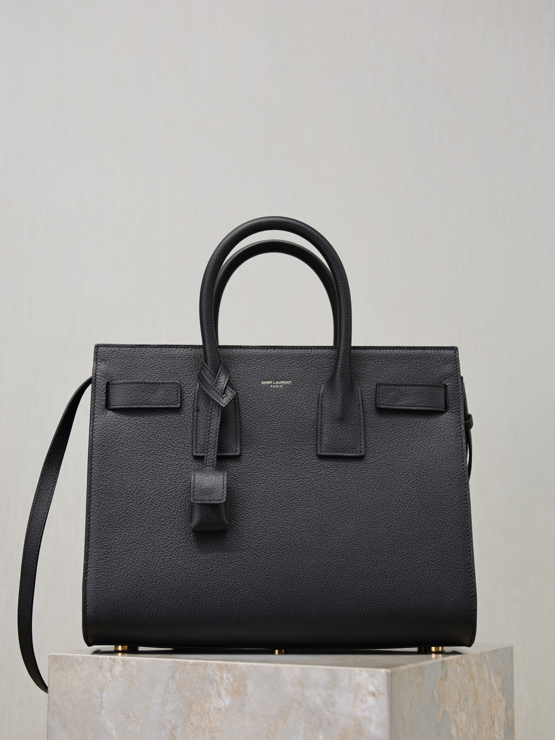 1:1 Replica YSL bag Black 32cm — AAA Quality Replica