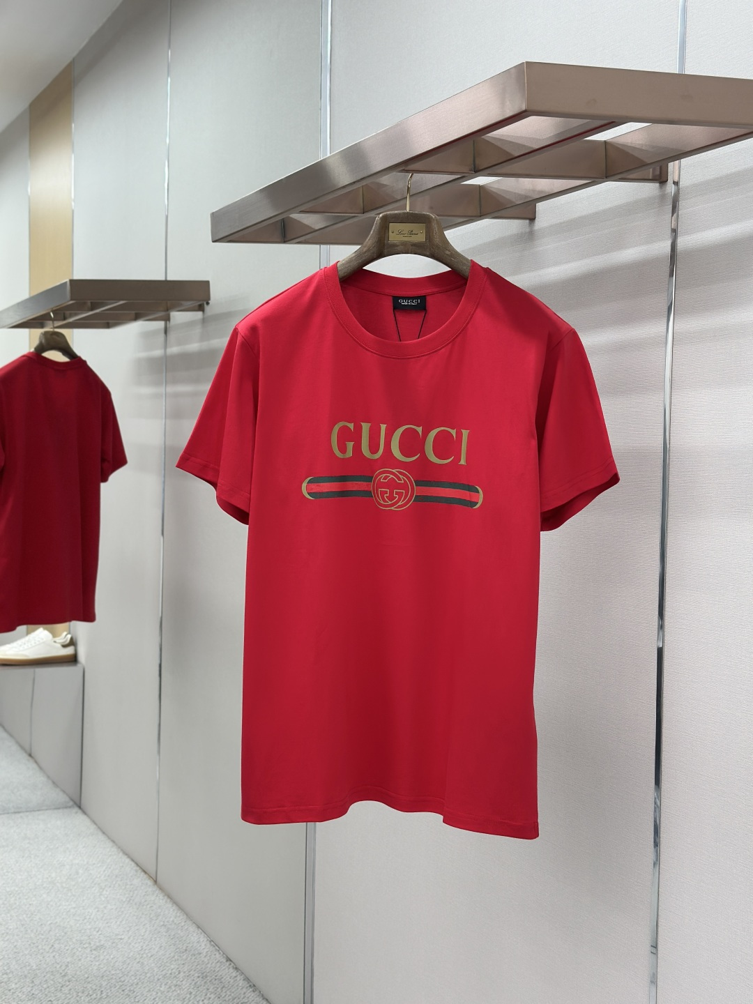 1:1 Replica Gucci men — AAA Quality Replica