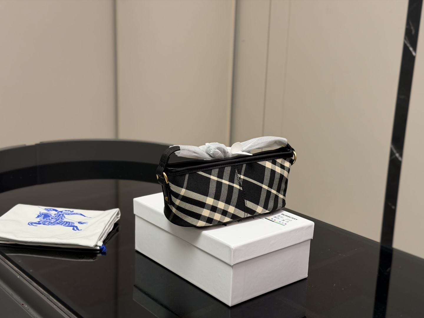 1:1 Replica Burberry bag size 20*9cm — 1:1 Replica