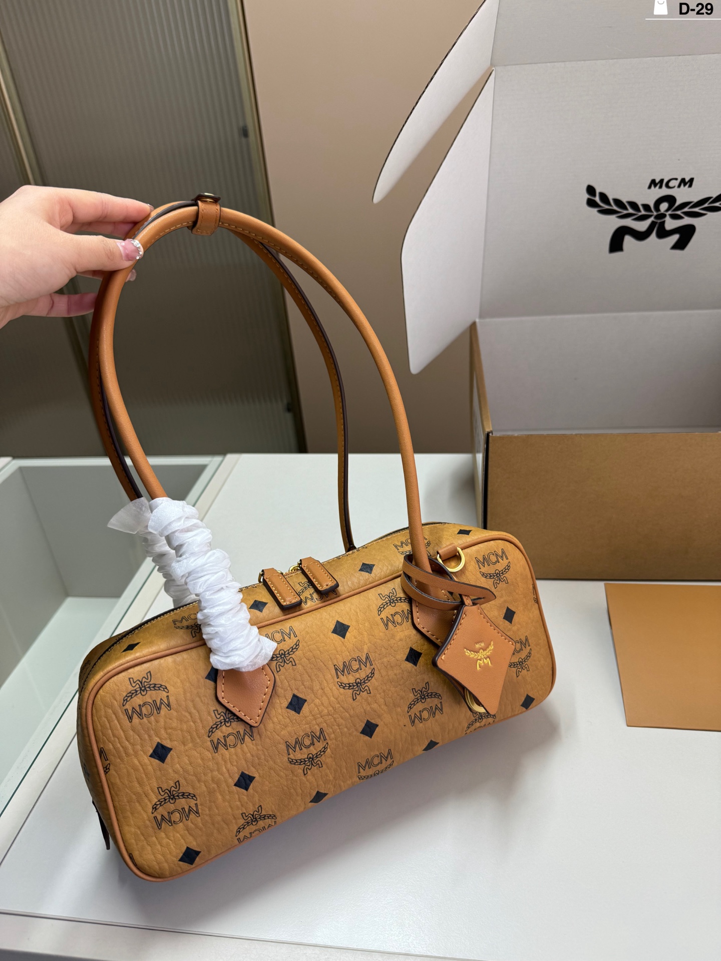 1:1 Replica MCM bag
