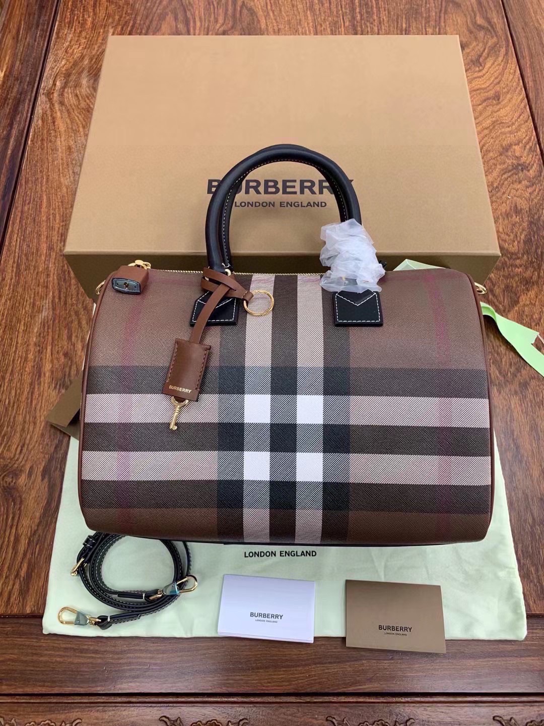 1:1 Replica Burberry bag genuine — AAA Quality Replica