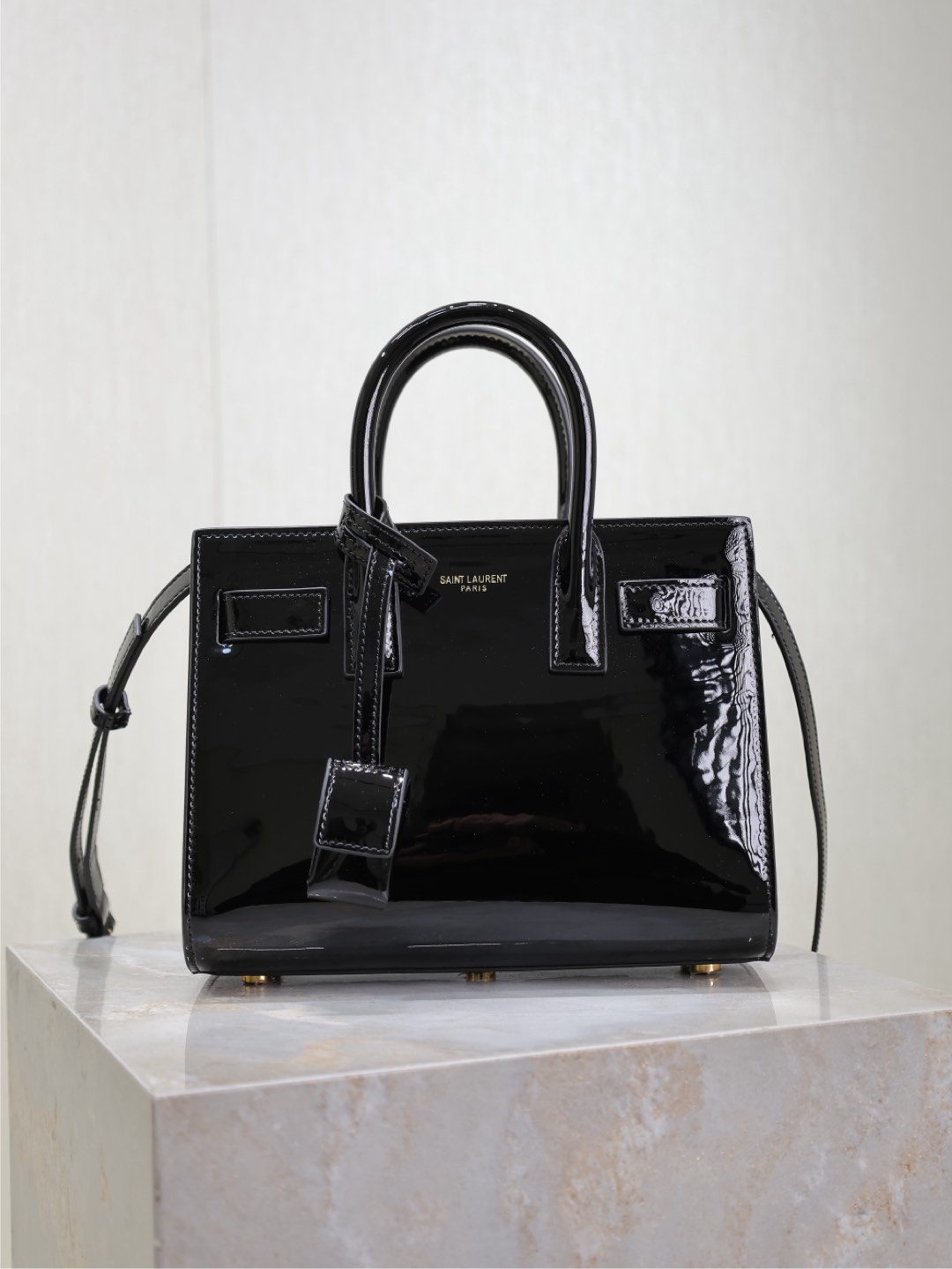 1:1 Replica YSL bag Black 22cm — Premium Replica